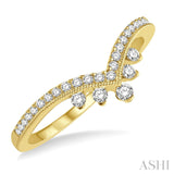 1/4 Ctw Chevron Shank Round Cut Diamond Band