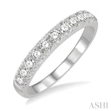 1/2 Ctw 11 Stone Round Cut Diamond Wedding Band in Platinum
