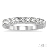 1/2 Ctw 11 Stone Round Cut Diamond Wedding Band in Platinum