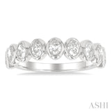 7/8 Ctw North-South Oval Diamond Band in 14K White Gold