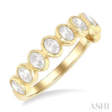 7/8 Ctw North-South Oval Diamond Band in 14K Yellow Gold