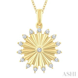 1/5 Ctw Round Cut Diamond Circle Fluted Fashion Pendant With Chain in 10K Yellow Gold