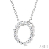 1/10 Ctw Circle Round Cut Diamond Pendant With Chain in Sterling Silver