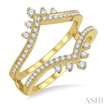Pointed Arch Round Cut Diamond Insert Ring
